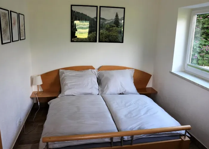 Am Einödhof *